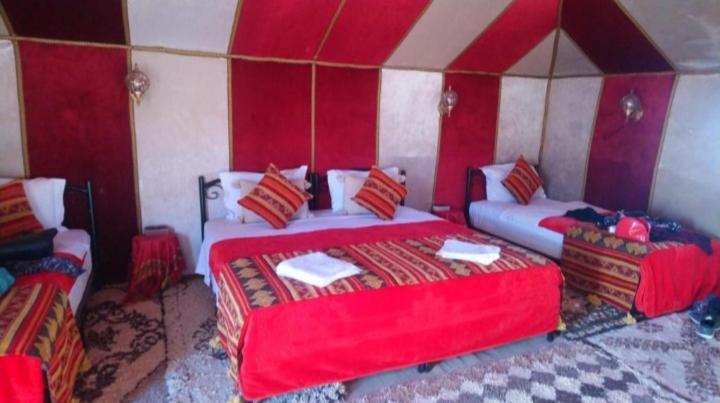 Merzouga Nice Luxury Camp מראה חיצוני תמונה